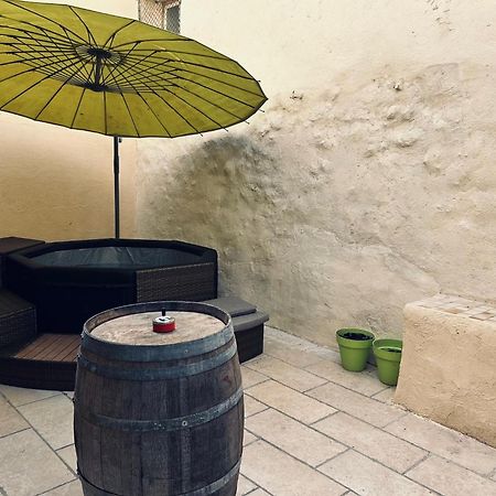La Babayaga Bed and Breakfast Capestang Buitenkant foto