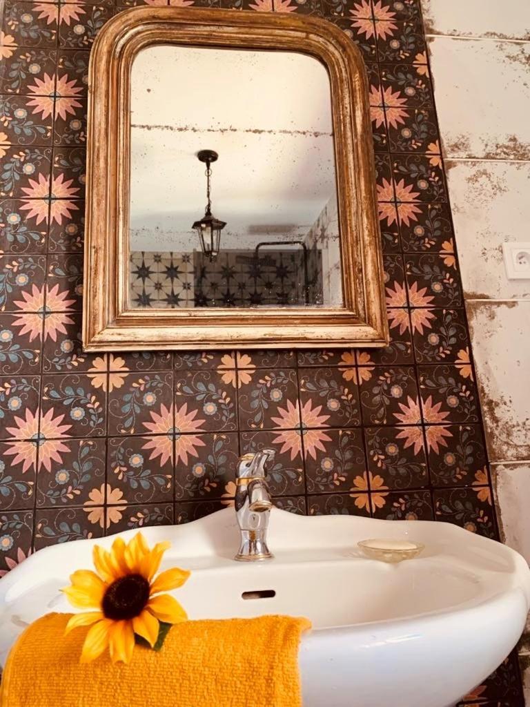La Babayaga Bed and Breakfast Capestang Buitenkant foto